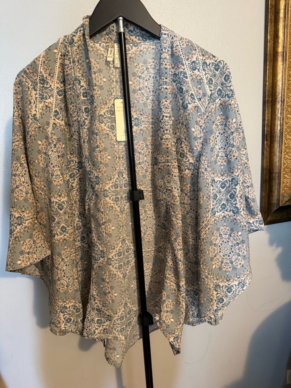 Japna Blue and Cream Floral Paisley Kimono